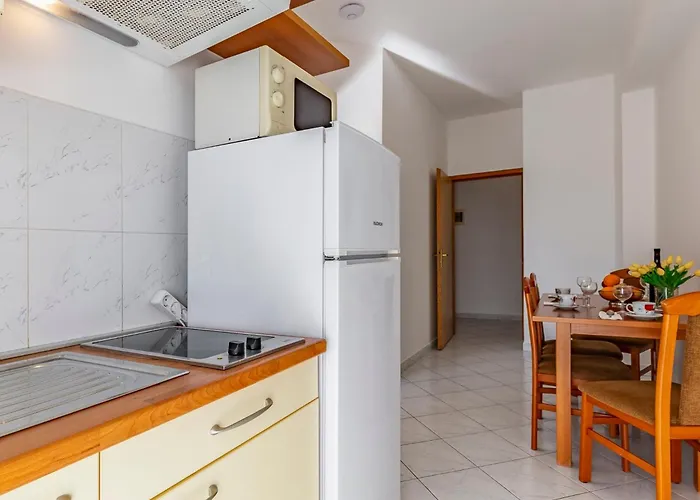 Rok 7 By Interhome * 풀라