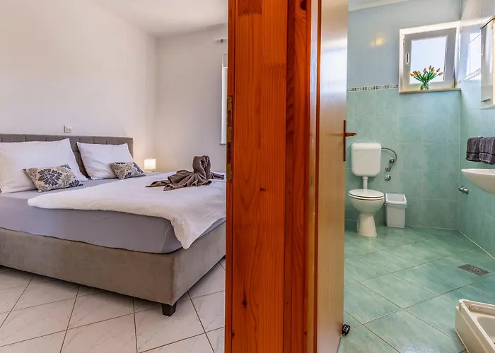 Rok 7 By Interhome 풀라